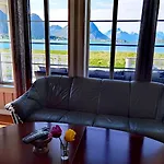 Banpim Beachside Lofoten Lodge Ramberg