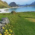 Banpim Beachside Lofoten