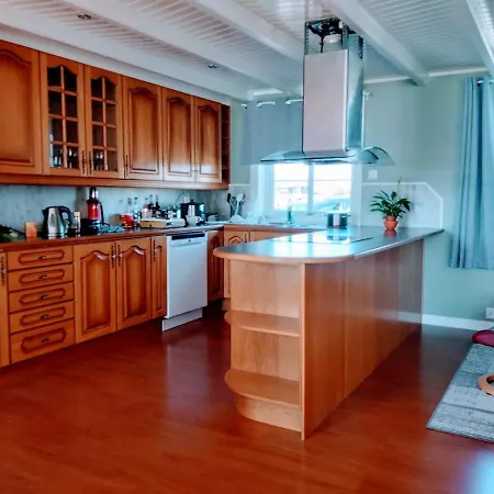 Banpim Beachside Lofoten Lodge Ramberg