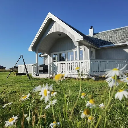 Banpim Beachside Lofoten